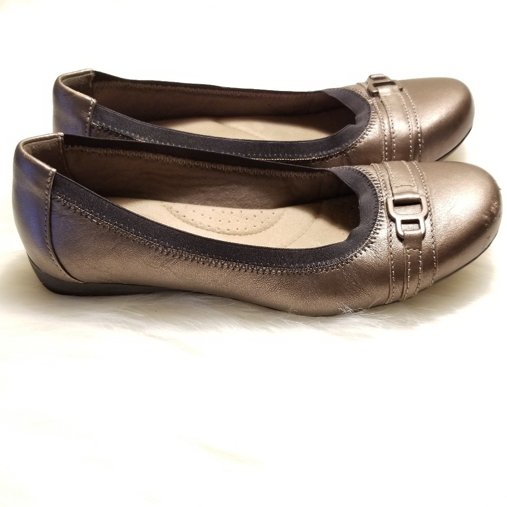 Collection Clarks size 6.5 - Picture 2 of 6